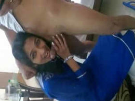 Indian office worker Simran gives oral pleasure to her boss at a hotel