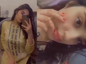 Stunning Pakistani beauty reveals her allure