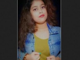 Assamese beauty indulges in self-pleasure