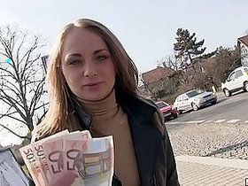 Seductive girl in sweater paid to win the fuck in bringing the