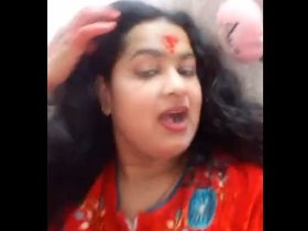 Indian BBW bhabi reveals her nice pussy