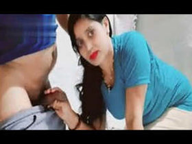 Enjoy a sensual Punjabi aunt's live performance