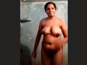 Indian Tamil wife takes a bath