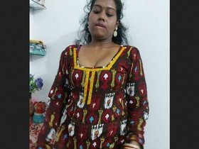 Indian wife reveals her intimate area
