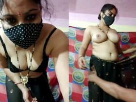 A sultry Indian wife has a live romantic encounter with her husband
