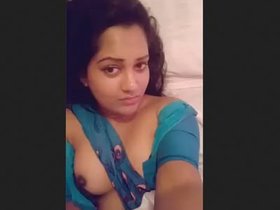 Desi bhabi undressing for a nude self-portrait