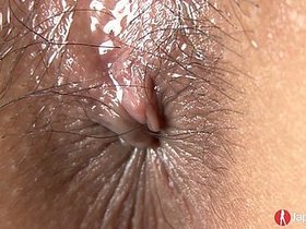 Japanese beauty Mirai feels at ease while solo playtime