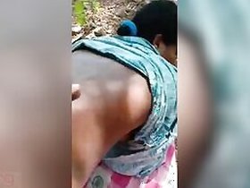 Desi slut tries her best when she gets fucked in MMC XXX video outdoors