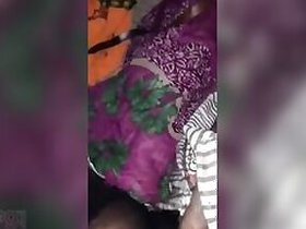 Desi Bihari XXX housewife captured completely nude on mobile phone camera MMS