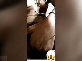 Bangladeshi Desi Indian girl removes her outfit for hot XXX masturbation