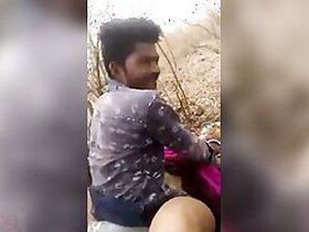 Dehati group sex clip sex outdoors MMS