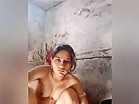 Anju Bhabhi's exclusive Desi Village shows her boobs today