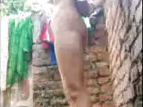 Hot beautiful rustic bhabi bathing video