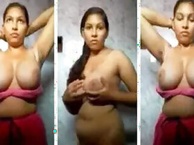 Hot Desi Bhabhi shows milk big boobs