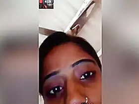 Today an Exclusive Rustic Girl Shows Her Pussy