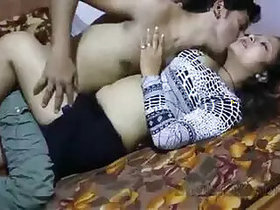 Hostel mai girlfriend ke saath Hindi blue bath film
