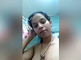 Today Exclusive Pretty Indian Girl Shows Her Tits and Pussy