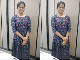 Tamil Girl Shows Tits Part 1