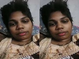 Cute Tamil Girl Shows Tits on Video Call