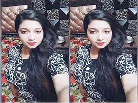 Sexy Girl Paki Shows Her Big Boobs
