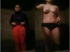 Pretty Desi Girl Strips Off, Showing Her Tits and Pussy Part 1