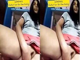 Sexy Indian Girl Enjoying Her Fingers
