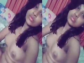 Sexy Girl Desi Takes Nude Selfies