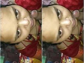 Desi Bhabhi Gives Blowjob